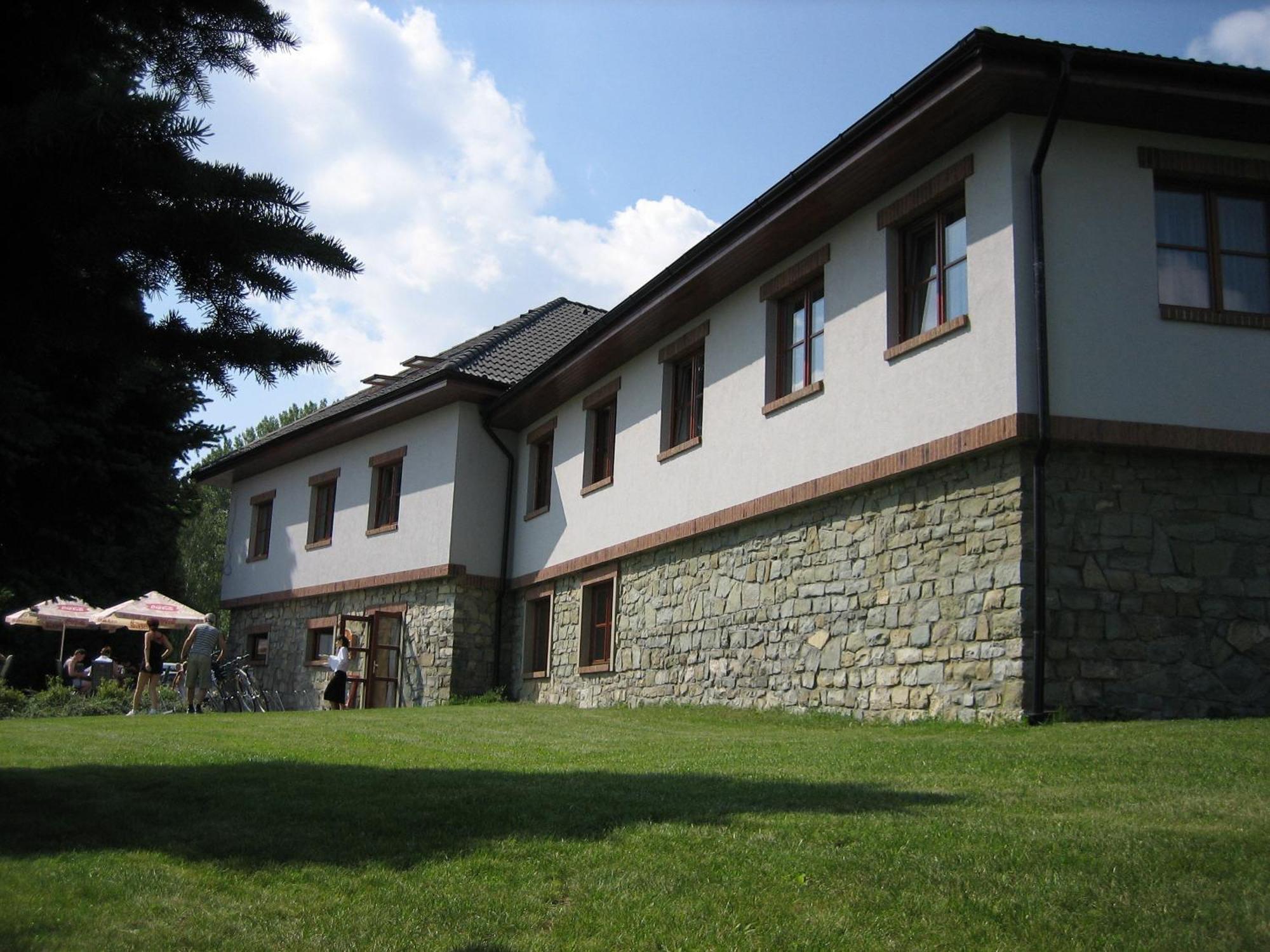 Hotel Terasa Frydek-Mistek Exterior foto